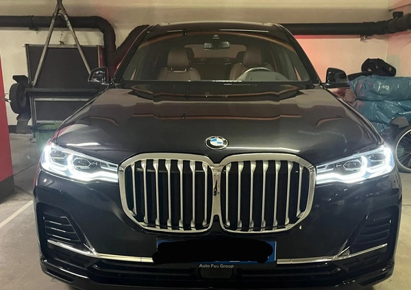 BMW X7 cena 305000 przebieg: 10882, rok produkcji 2021 z Rzeszów małe 466